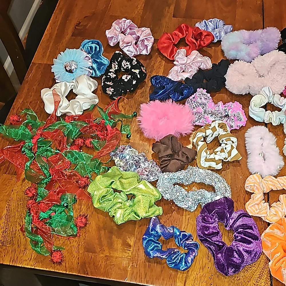 40 Colorful Hair Scrunchie LOT!!! Clean and used